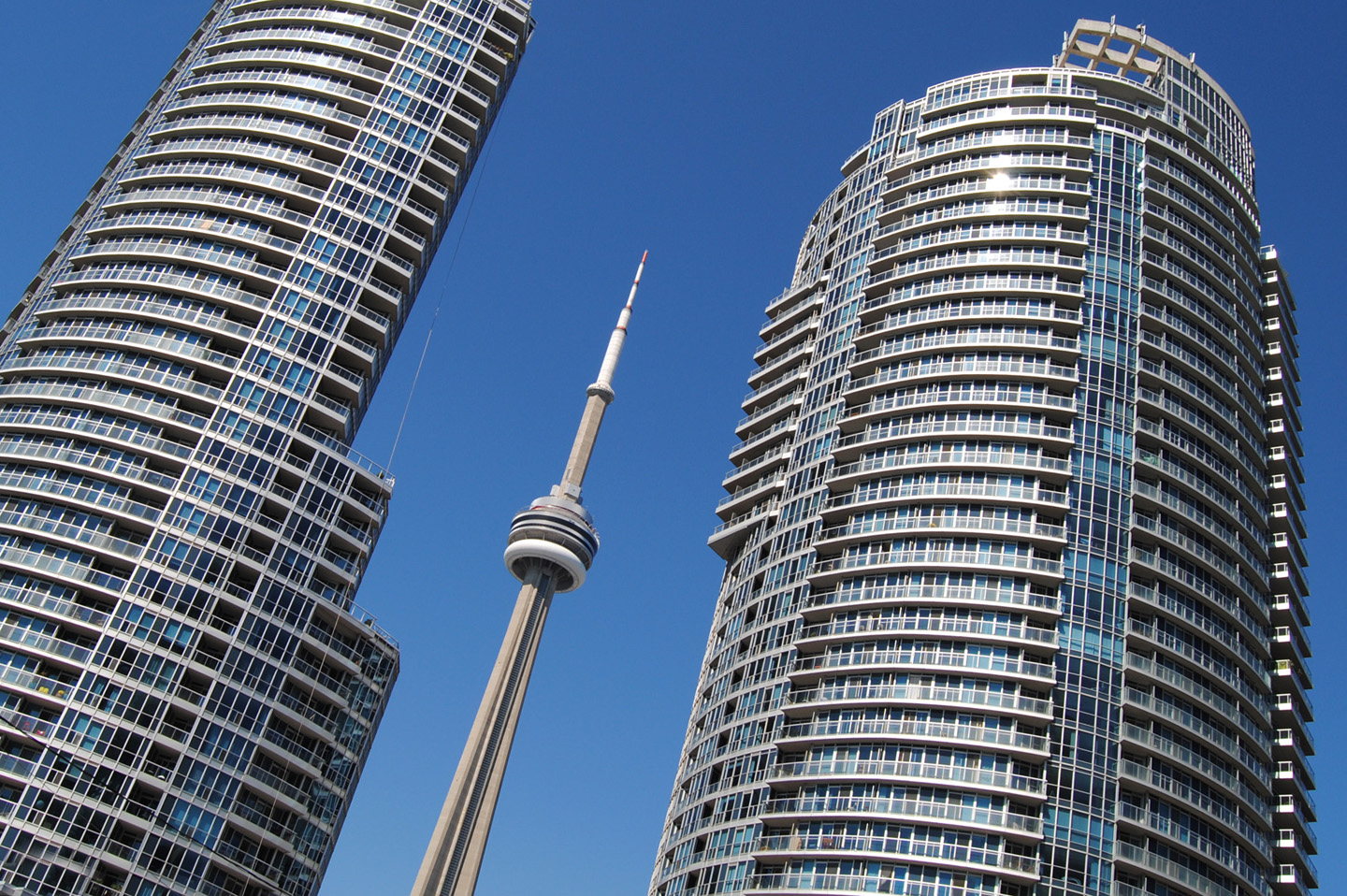 Toronto towers.jpg