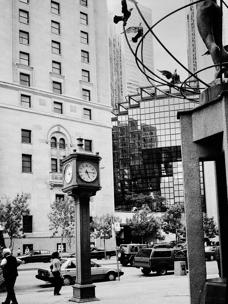 Toronto-Union-Station-Clock.jpg