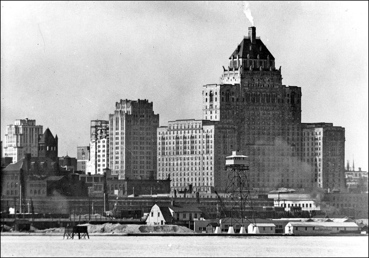 Toronto waterfront, foot of John St., 1929  TPL.jpg