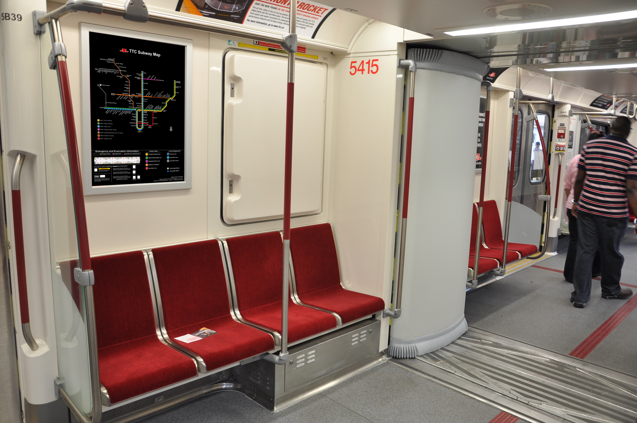 Toronto_Rocket_gangway_interior-new-map-44N.jpg