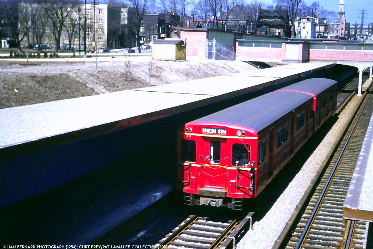 ttc-yonge-rosedale-1954.JPG
