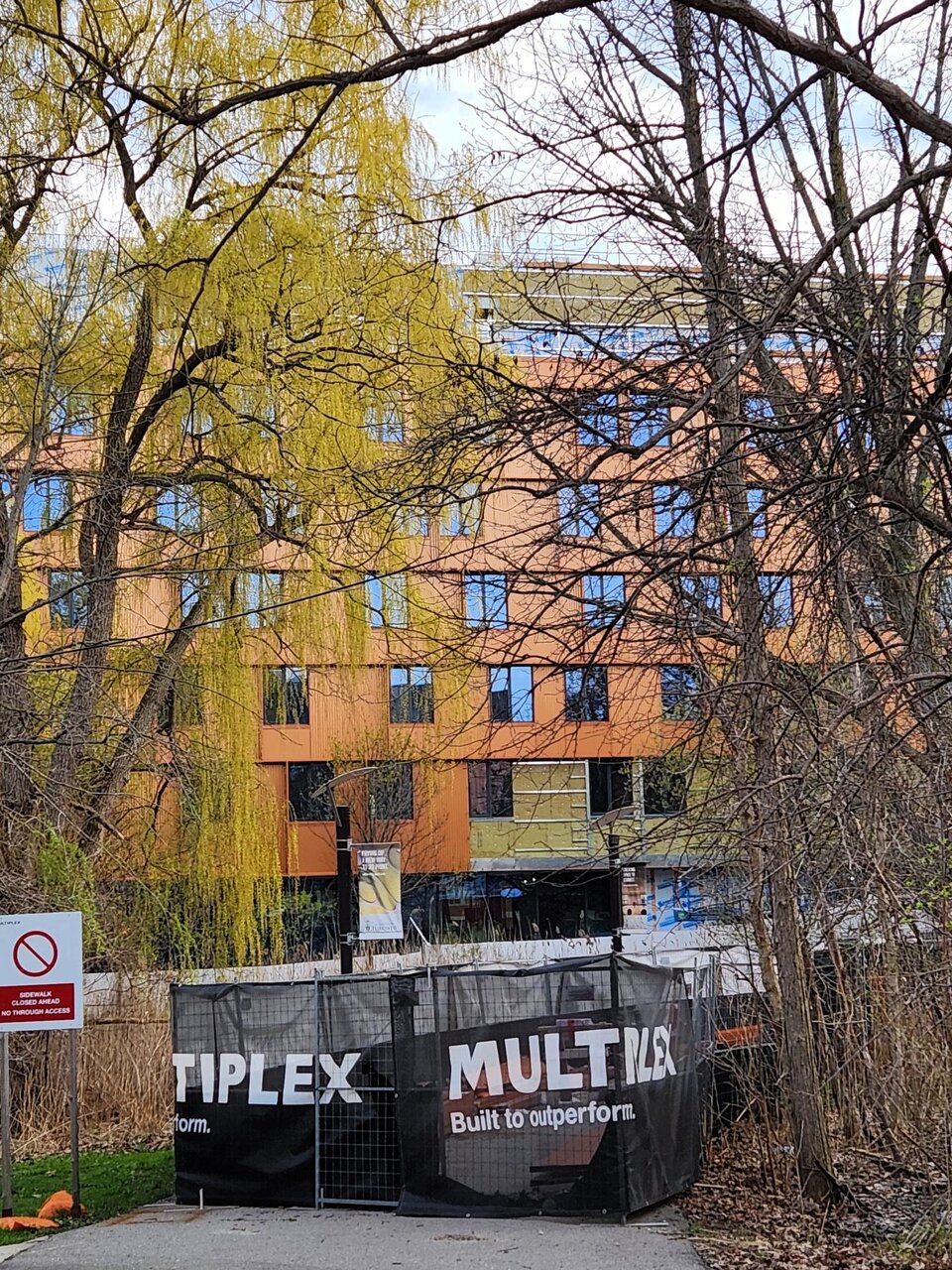 uoft2.jpg