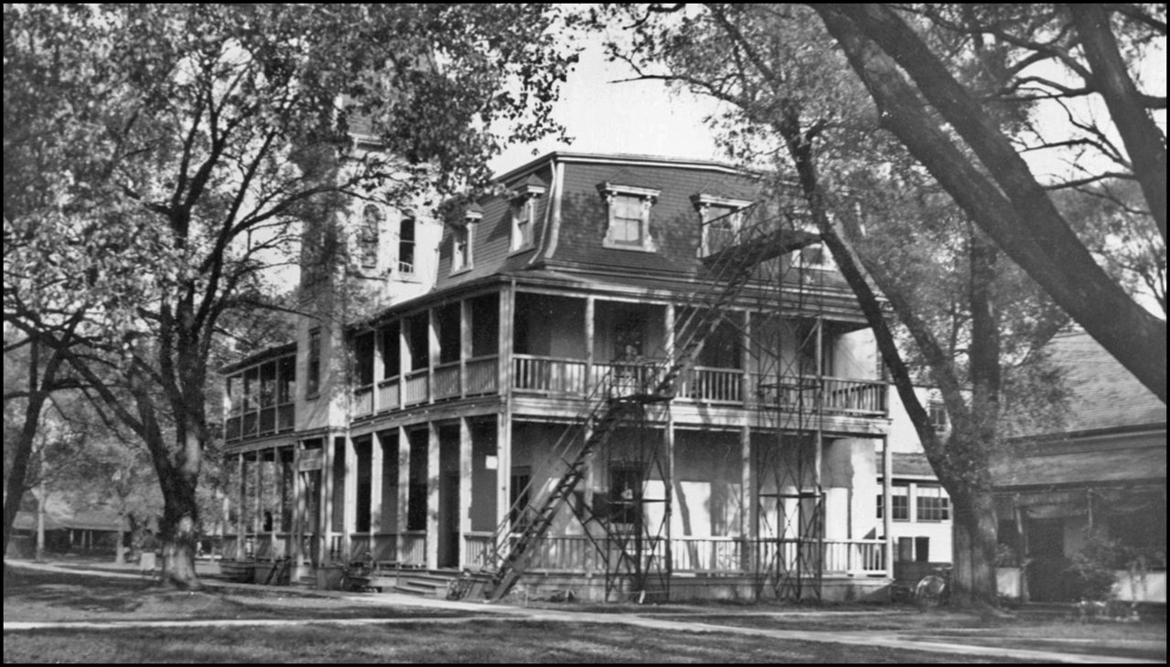 Ward's Hotel, Ward's Island c.1900 Ont. Arch.jpg