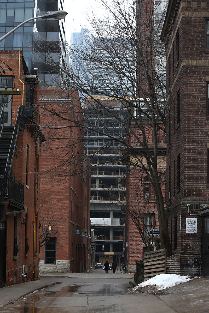wellesley_lane800.jpg