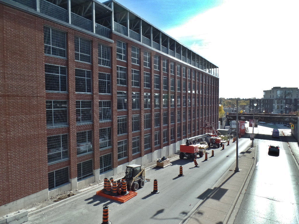 Wilson-St.-Parking-Garage-Guelph-5.jpg