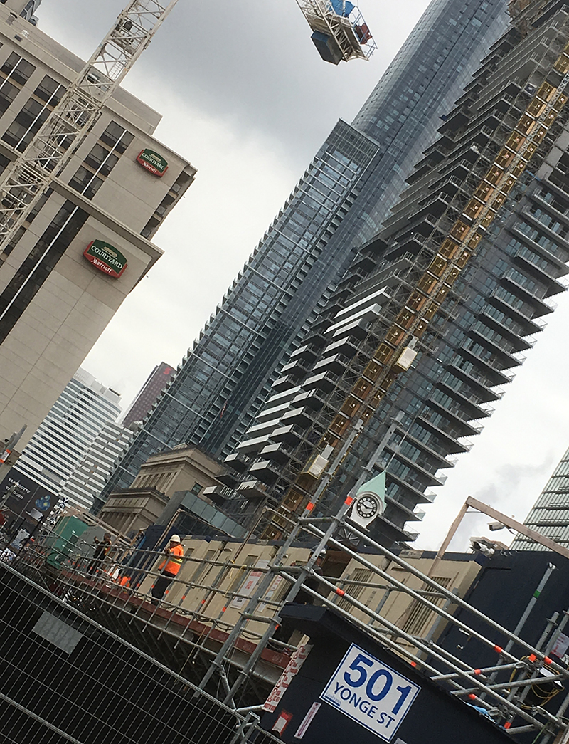 YCcondo800.jpg