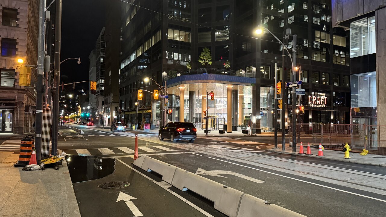 Yonge Adelaide.jpg