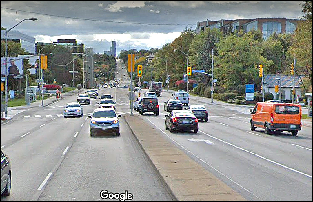 Yonge looking S.jpg