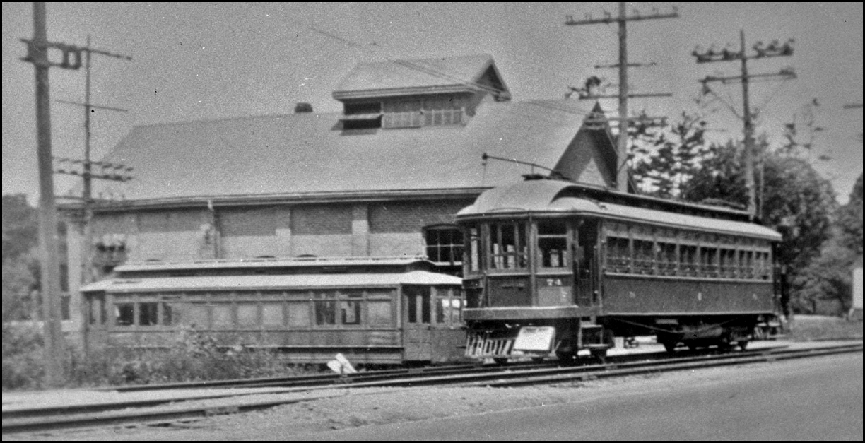 Yonge St. in Hogg's Hollow 1920 TPL.jpg