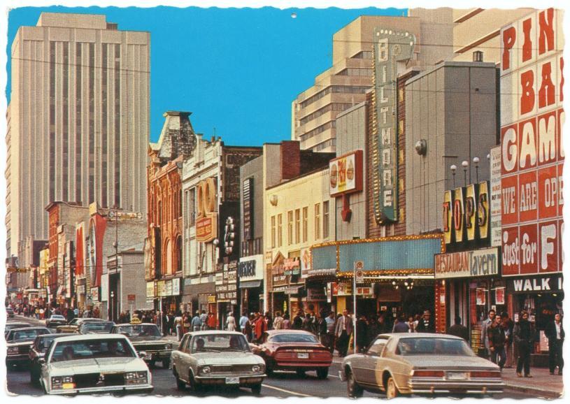 Yonge St_1977.jpg