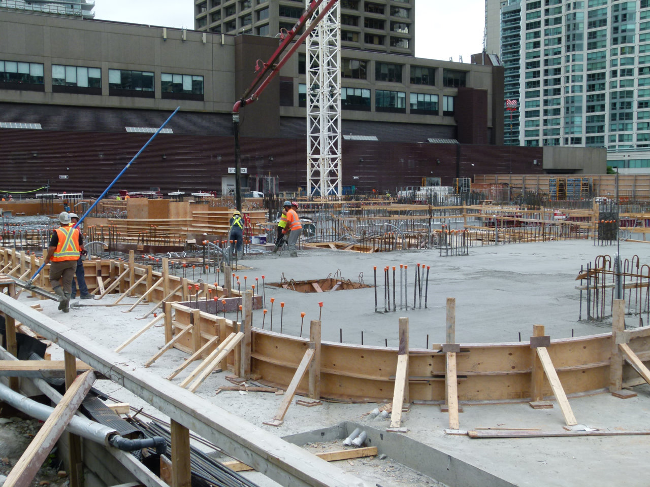 Yonge3.jpg