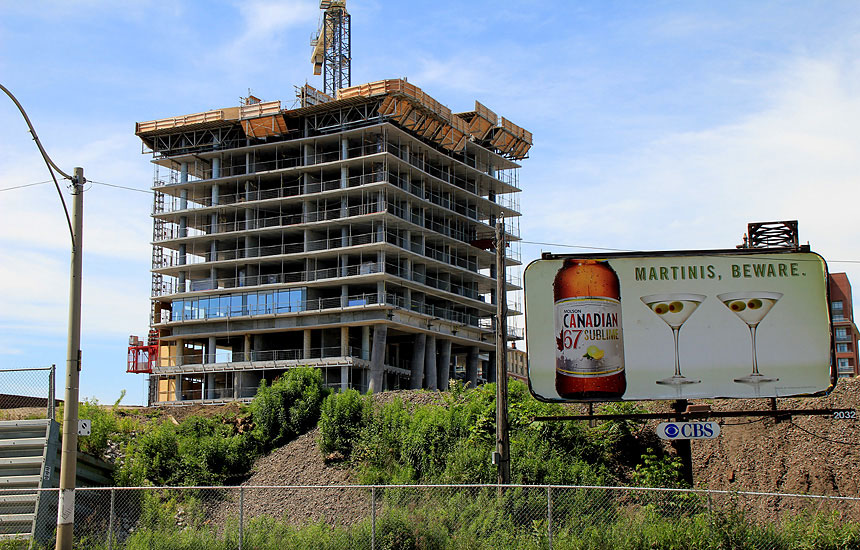 Cladding Begins On Cityscape and Dundee Realty's Clear Spirit Condos