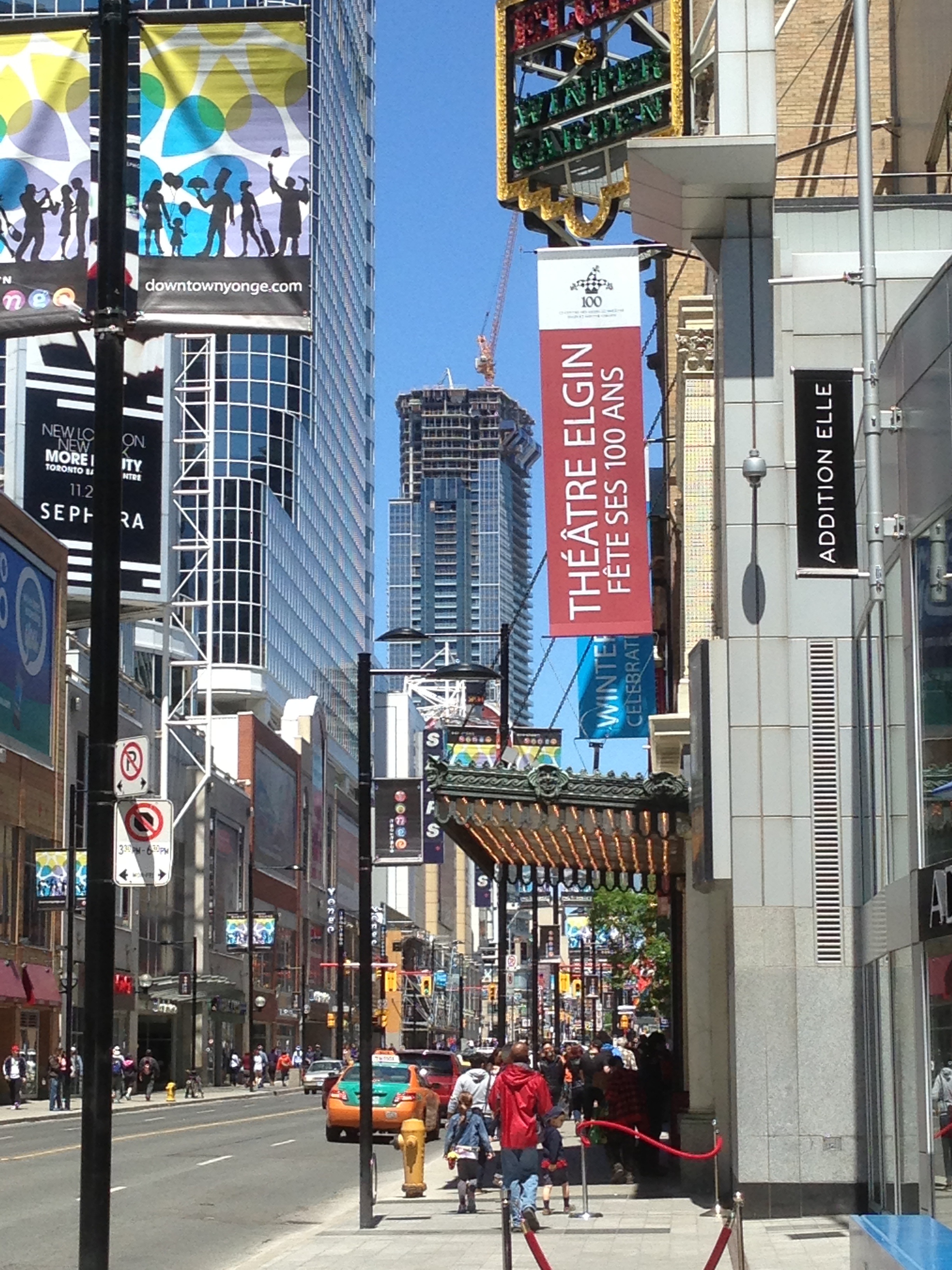 photo-of-the-day-hustle-and-bustle-urbantoronto