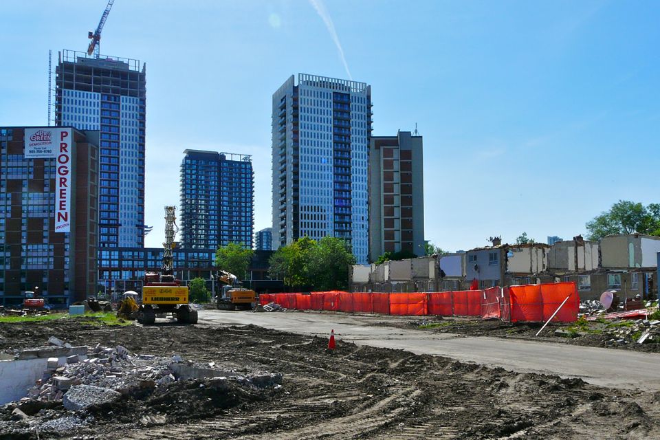 Phase 2 and Phase 3 Overlap at Regent Park Revitalization | UrbanToronto