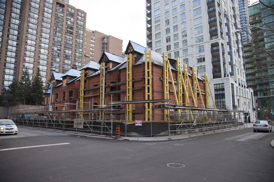 Construction Under Way at 7 St Thomas in the Bay-Bloor Area | UrbanToronto