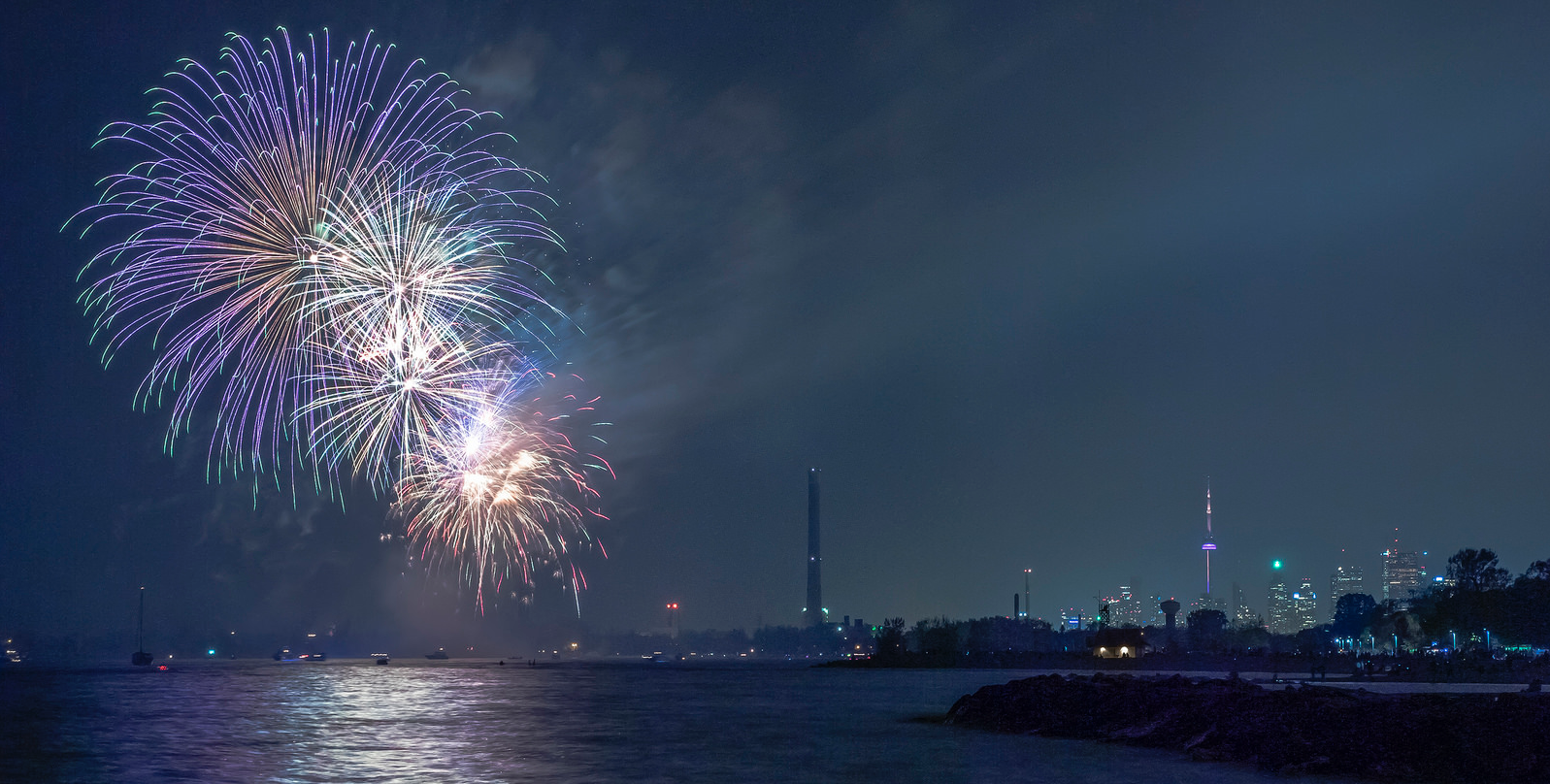 Photo of the Day Ashbridges Bay Fireworks UrbanToronto