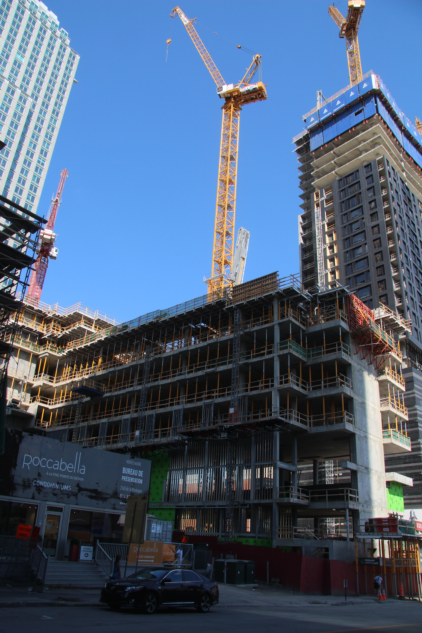 Broccolini's L'Avenue Rising in Downtown Montreal SkyriseCities