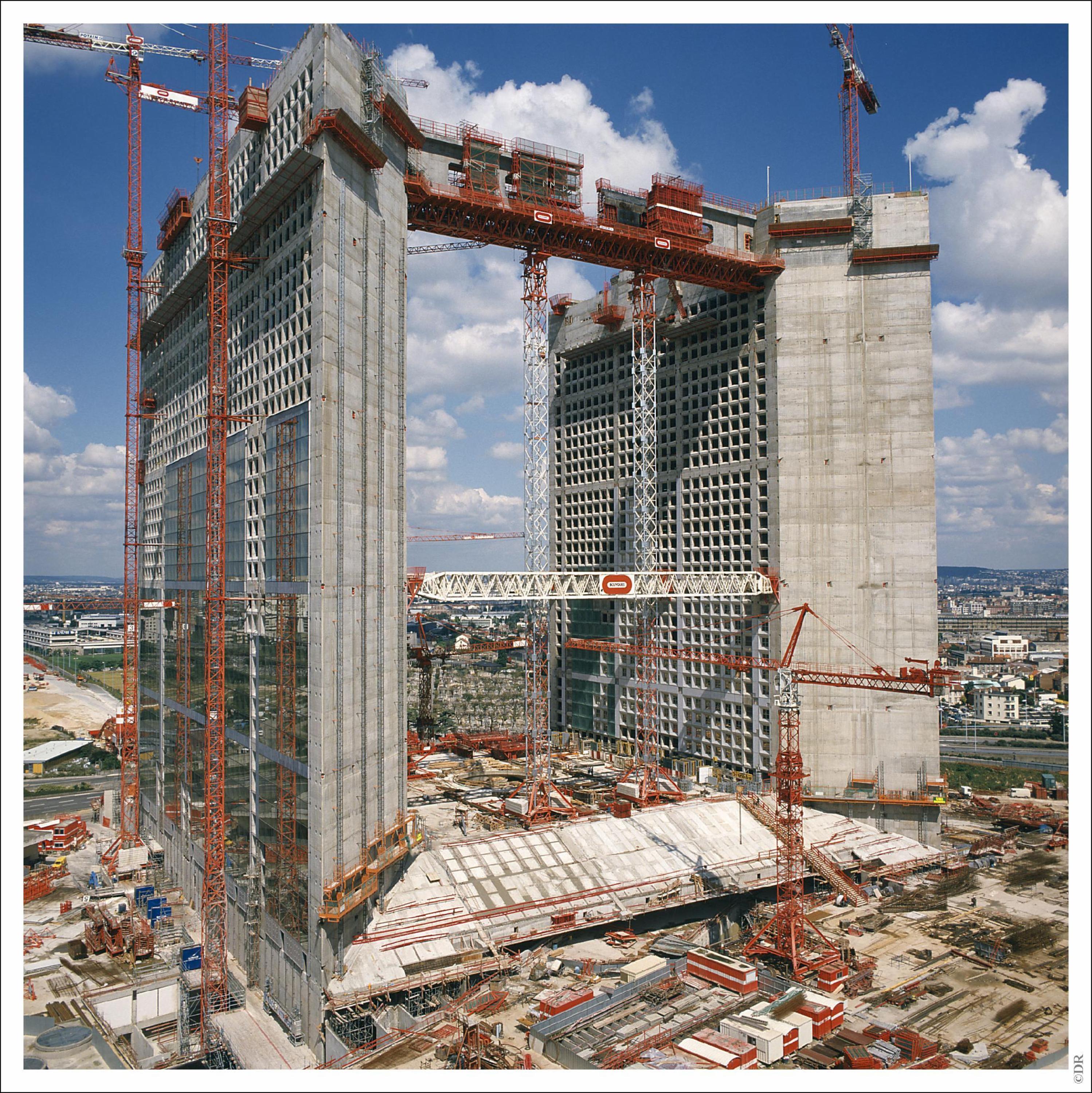 Flash Forward Friday La Grande Arche de la D fense SkyriseCities