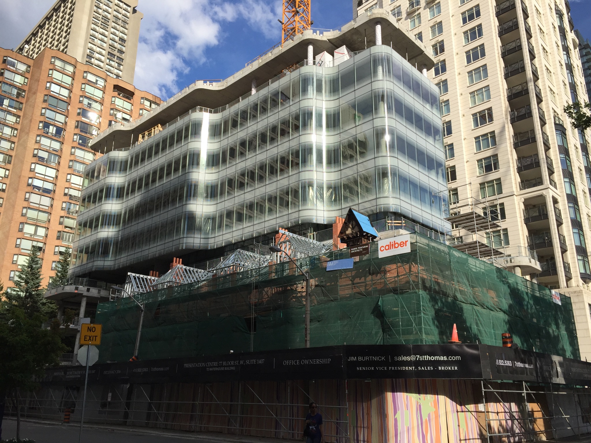 Undulating Glazing Grabs Eyeballs At 7 St Thomas Development 