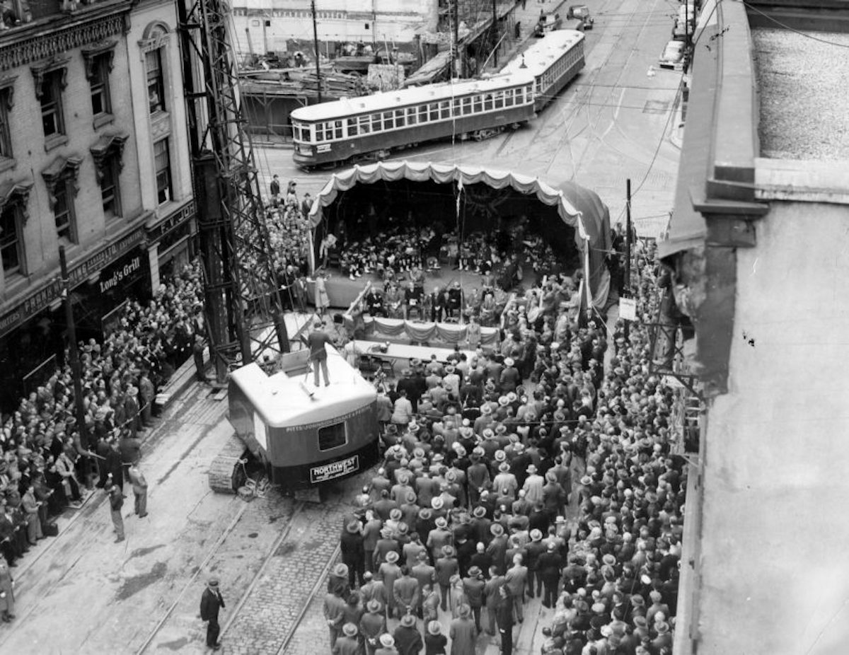 Transit Toronto Image: 19540705 - 097 Yonge - 9091 at Glen Echo Loop