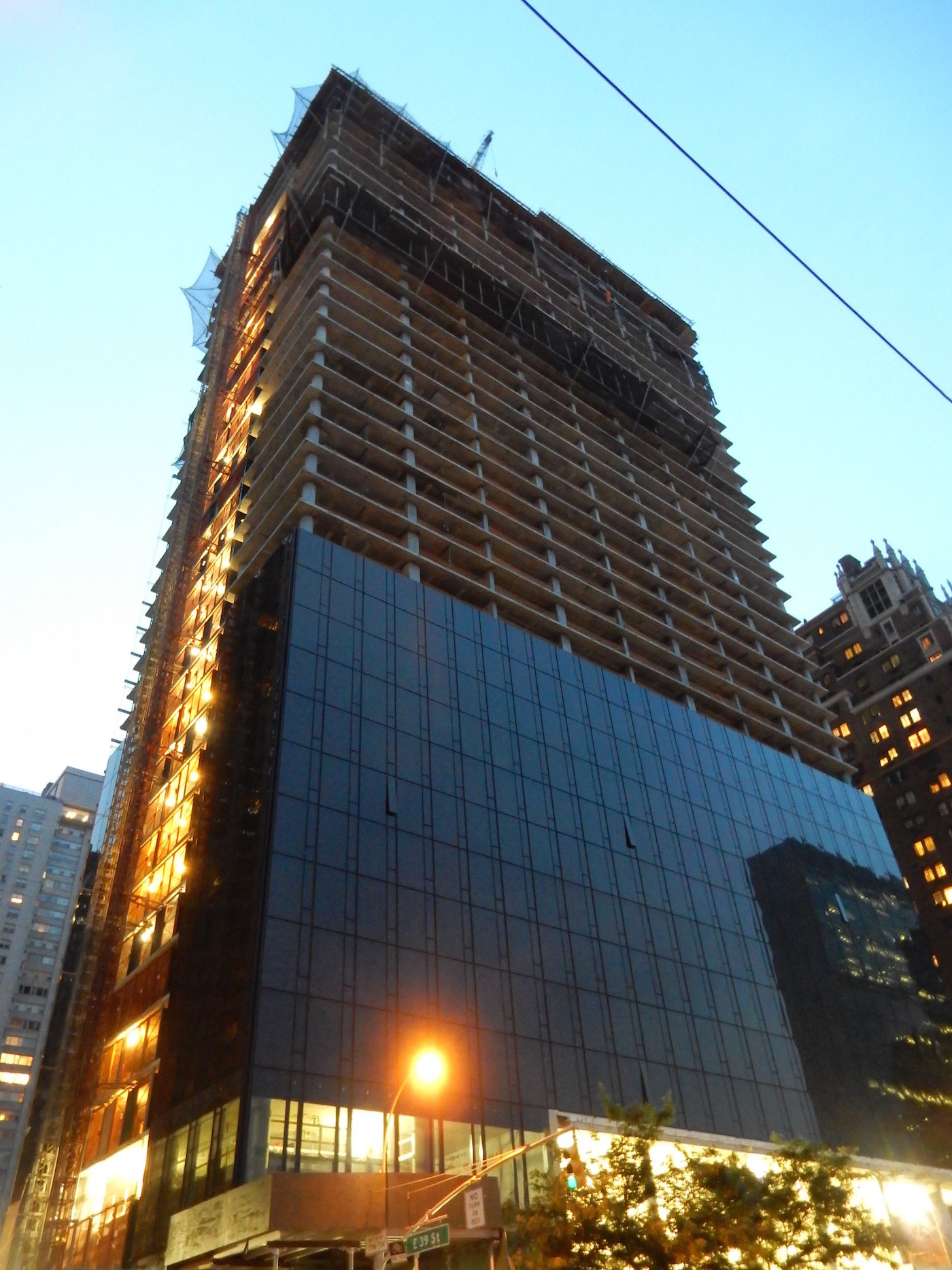 Black Glazing Wraps Richard Meiers 685 First Avenue Skyrisecities