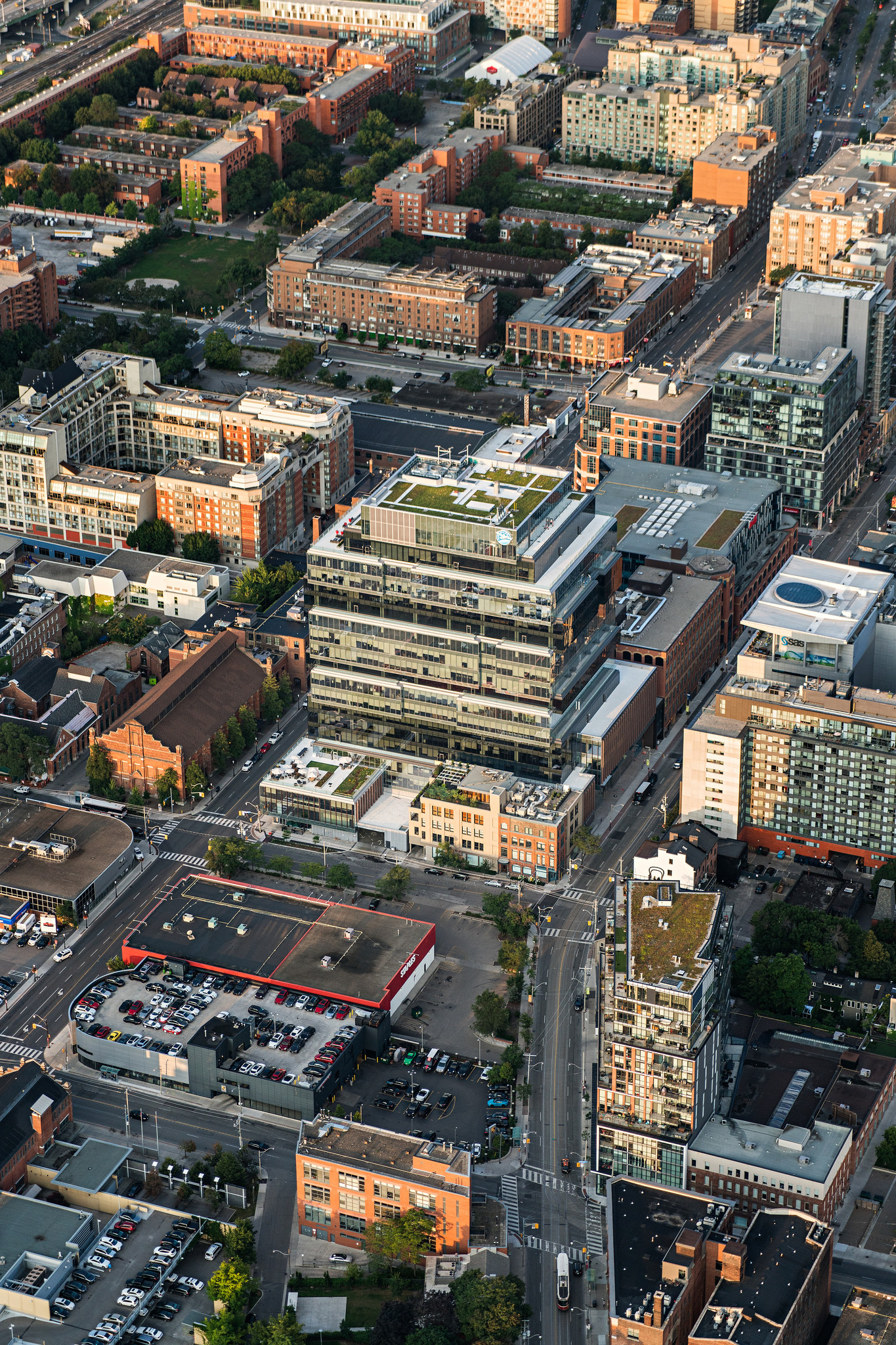 photo-of-the-day-globe-and-mail-centre-aerial-view-urbantoronto