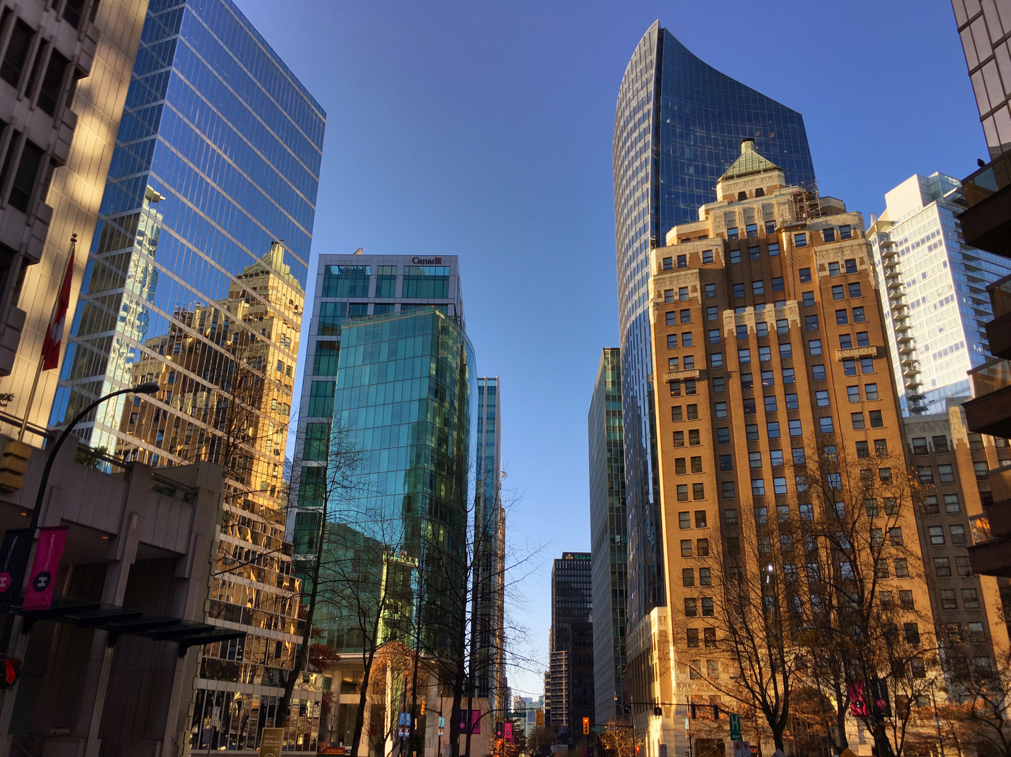 The Marine Building's Art Deco "Aquatecture" SkyriseVancouver