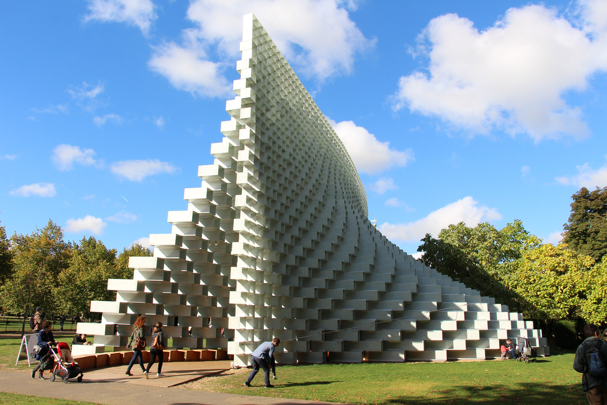Serpentine Pavilion Coming to King St West in Toronto ...