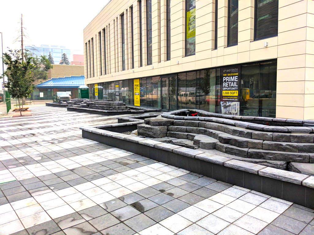 Podium and public realm, alternate angle, image by Forum contributor luk_o