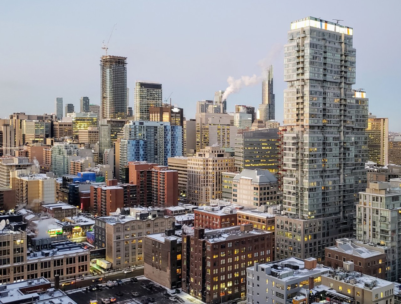 Photo of the Day: Dusk in Toronto | UrbanToronto
