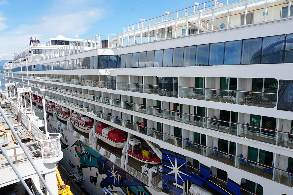 Norwegian Jewel | SkyriseVancouver