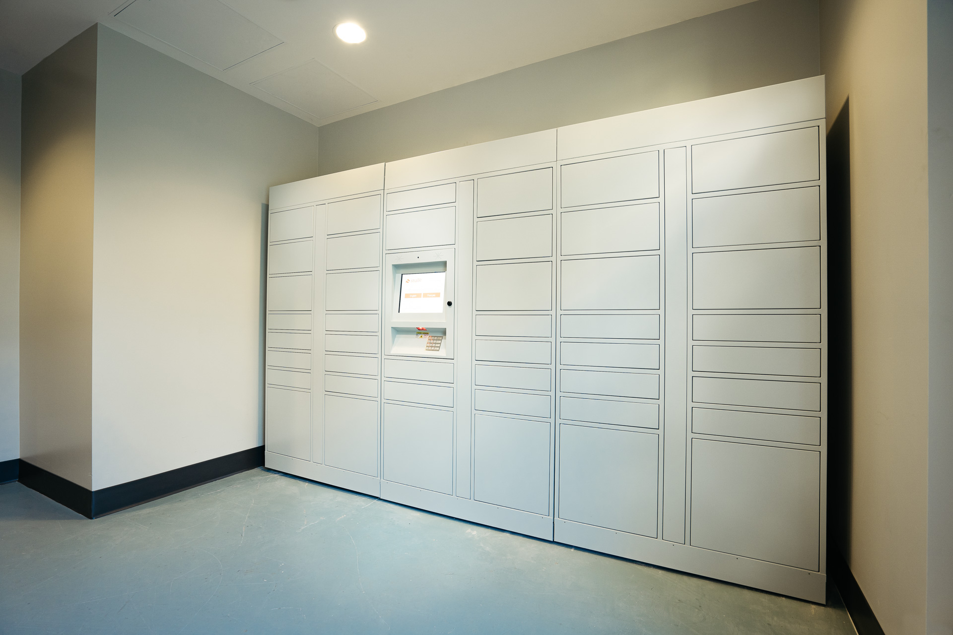 parcel storage lockers, Toronto, condos, rental