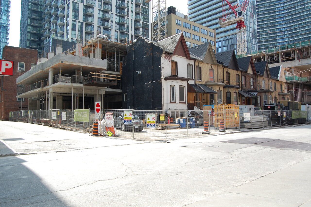 Theatre District Residence and RIU Plaza Hotel, Plaza, BDP Quadrangle, Toronto
