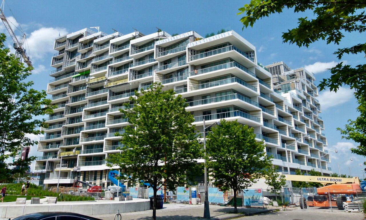 Aquabella at Bayside, Toronto, designed by 3XN and Kirkor for Tridel and Hines