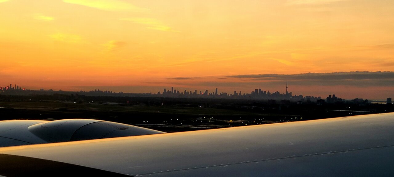 Sunrise over Toronto in a photo by UT Forum contributor Isotack