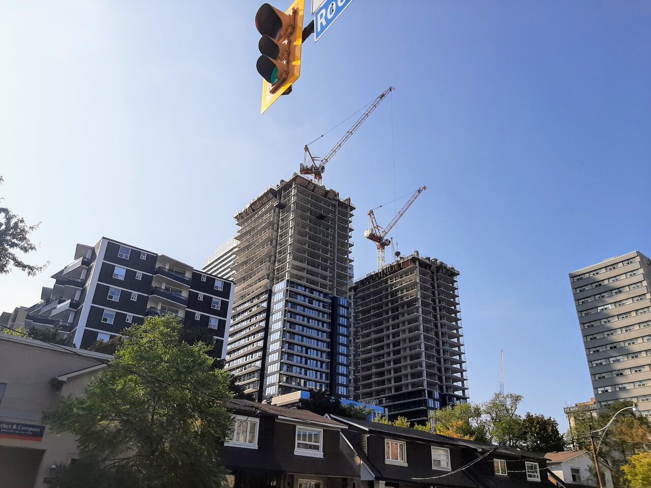 5号大厦即将在Yonge和Eglinton附近完工 | UrbanToronto