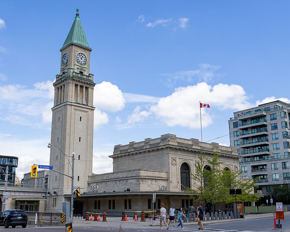Toronto's Rail Revolution: GO 2.0 and the Ambitious Alto Plan Reshape Urban Transit
